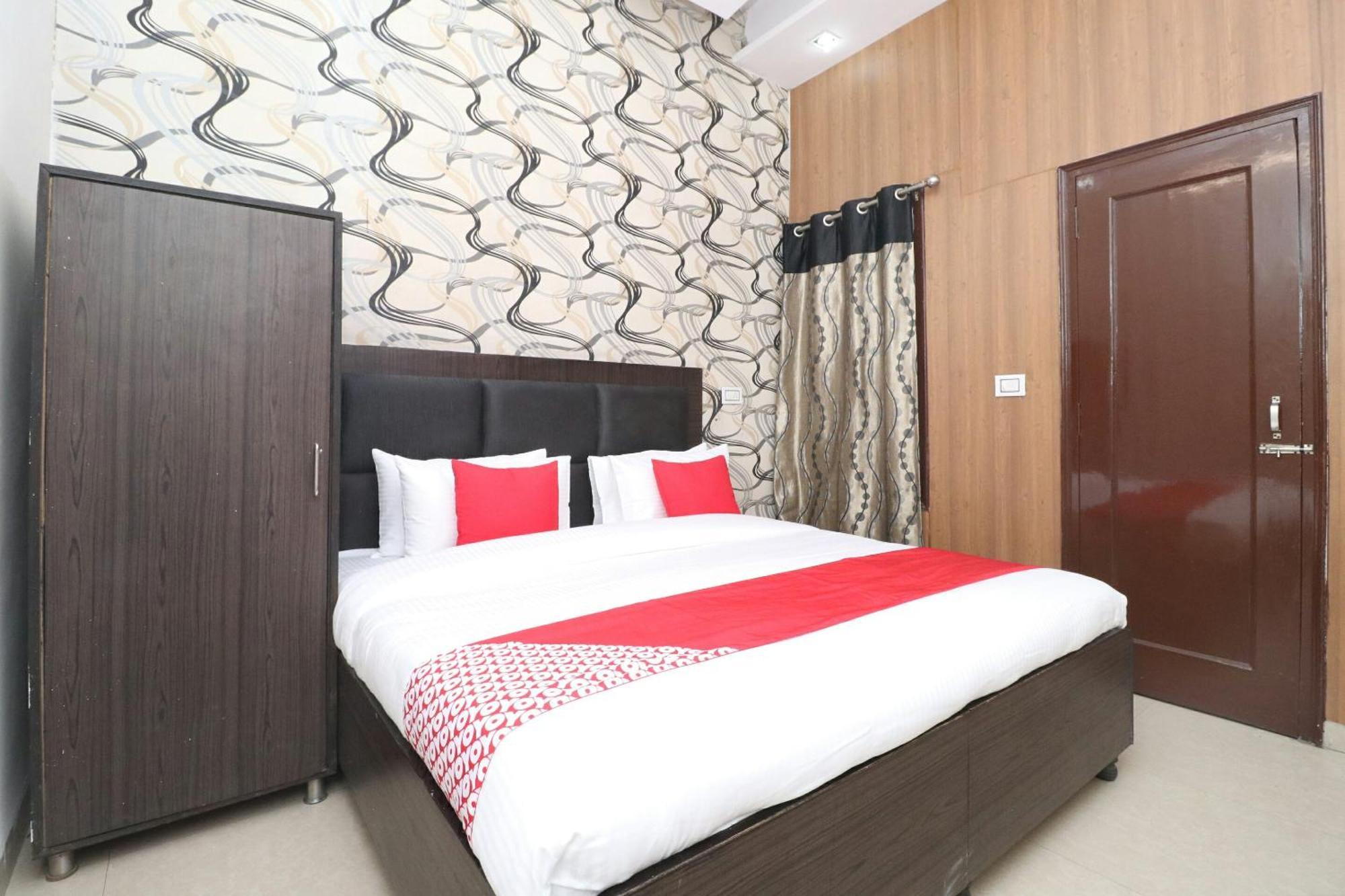 Oyo Hotel Kailash Regency Ludhiana Exterior foto